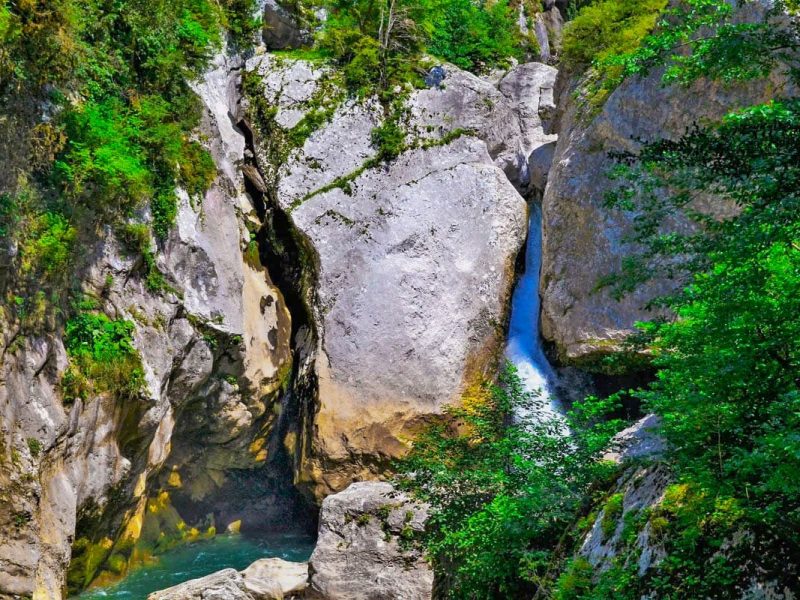 Водопады Хабю (Ачандарские водопады)